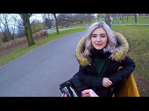 ❤️ Swallows cum panas muhrim pikeun duit - blowjob di taman ku Eva Elfie ❤️❌ porno geulis di urang ❌️